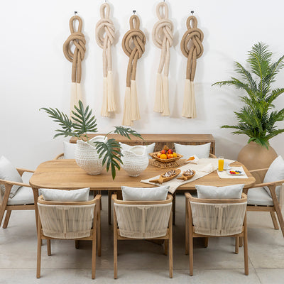 Comedor Terra, madera clara, madera rosa morada, diseño contemporáneo, mesa rectangular, cálido, elegante, mesa amplia, estilo moderno, rústico, minimalista, calidez natural.