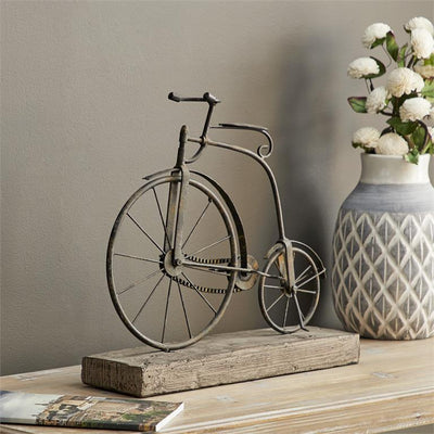 escultura de bicicleta
